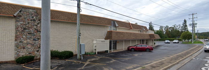 Inland House (This Ole House Motor Inn, Conway Inn) - Web Listing (newer photo)